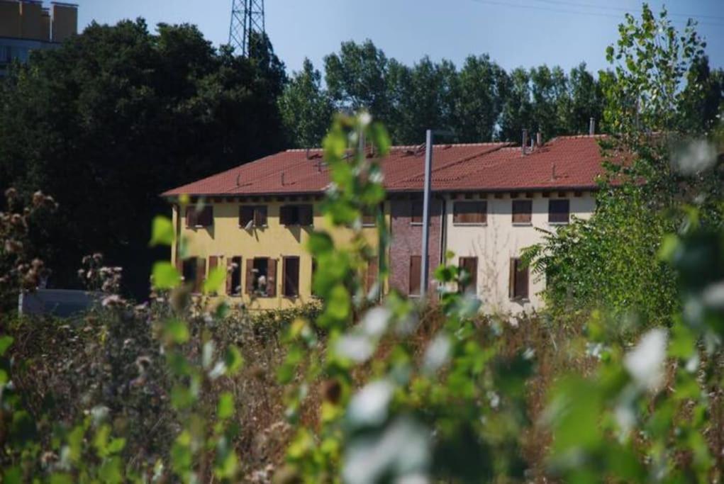Appartamento Unico A Bologna Con 3 Camere E Parcheggio Gratuito المظهر الخارجي الصورة