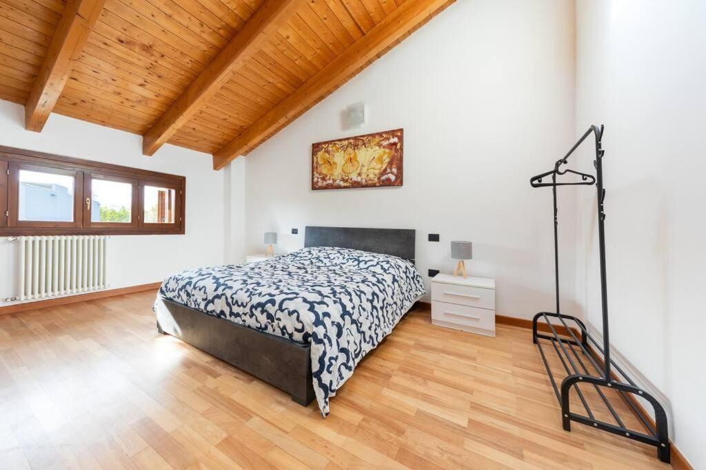 Appartamento Unico A Bologna Con 3 Camere E Parcheggio Gratuito المظهر الخارجي الصورة